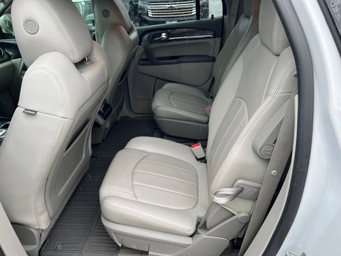 Used 2017 Buick Enclave Leather w/ Enclave Sport Touring Edition FWD image 7