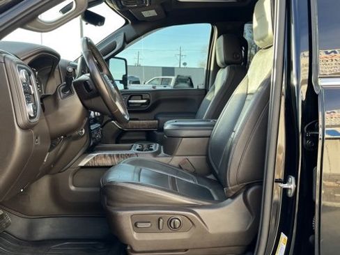 Used 2022 GMC Sierra 3500 Denali w/ Denali Ultimate Package image 26