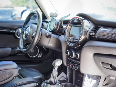 Used 2015 MINI Cooper S FWD image 10
