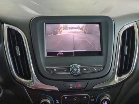 Used 2022 Chevrolet Equinox LT FWD image 23