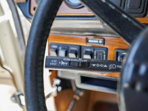 Used 1995 HUMMER H1 4-Door Wagon image 29