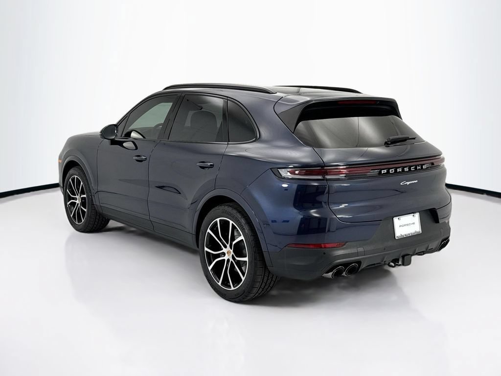 Used 2026 Porsche Cayenne AWD/4WD image 3