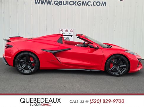 Used 2023 Chevrolet Corvette Z06 RWD image 20
