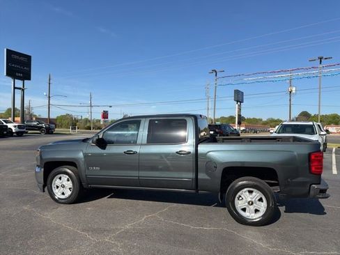 Used 2018 Chevrolet Silverado 1500 LT w/ Texas Edition image 11
