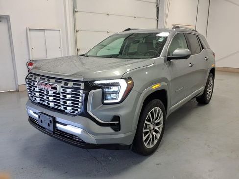 Used 2026 GMC Terrain Denali AWD/4WD image 7