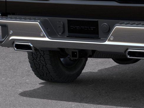 New 2026 Chevrolet Silverado 1500 LTZ w/ LTZ Premium Package AWD/4WD image 14