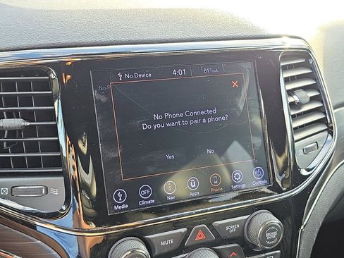 Used 2020 Jeep Grand Cherokee Limited X image 18