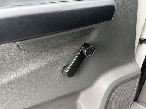 Used 2013 Nissan NV 1500 S w/ Side Curtain Airbag Pkg image 28