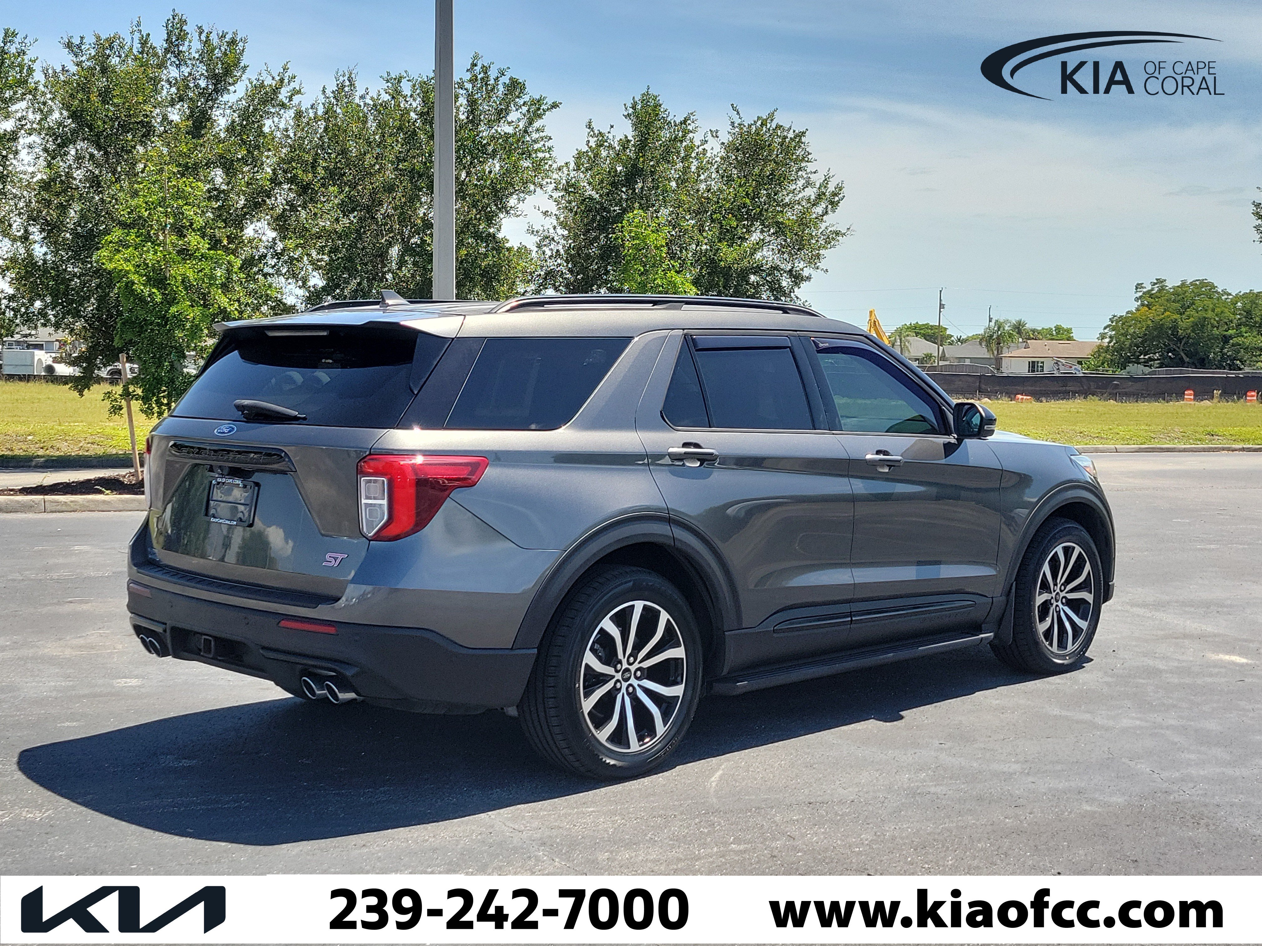 Used 2020 Ford Explorer ST AWD/4WD image 6
