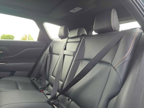 Used 2025 Toyota Crown Signia w/ Advanced Technology Package AWD/4WD image 17