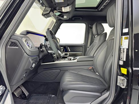 Used 2022 Mercedes-Benz G 63 AMG Squared image 17