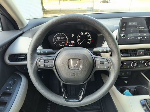 New 2026 Honda HR-V LX image 7
