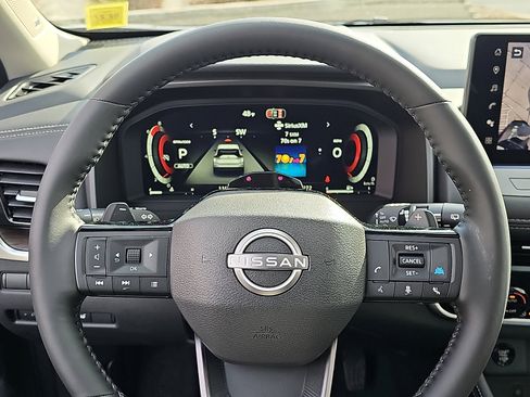 New 2026 Nissan Rogue Platinum image 15