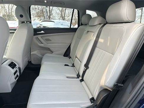 Used 2022 Volkswagen Tiguan SE image 31