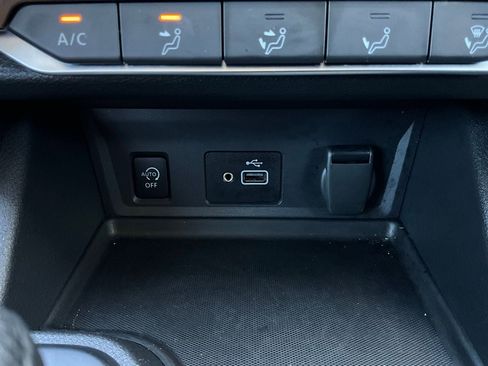 Used 2025 Nissan Sentra S image 23