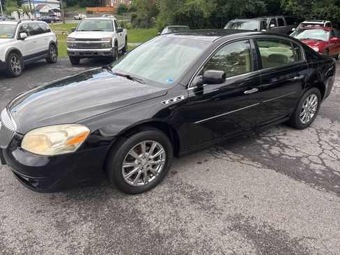 Used 2011 Buick Lucerne CXL FWD image 1