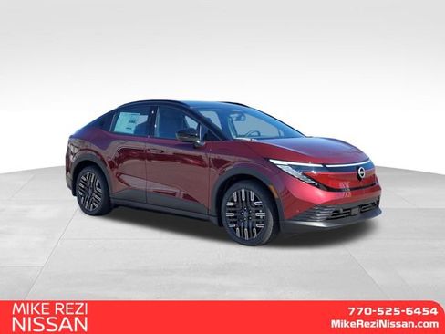 New 2026 Nissan Leaf Platinum+ w/ Cargo Package (Platinum+) FWD image 1