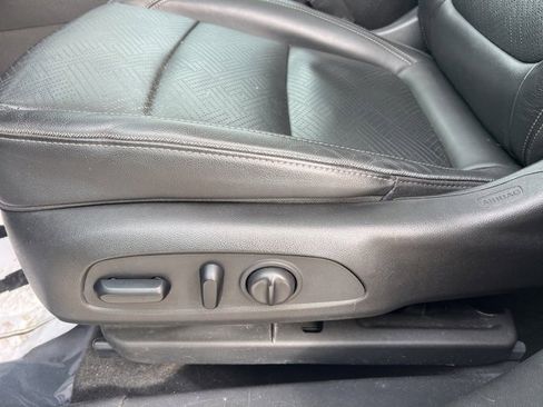 Used 2021 Buick Encore GX Essence w/ Experience Buick Package image 21