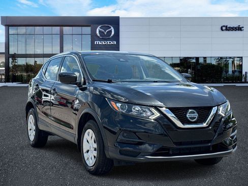 Used 2020 Nissan Rogue Sport S FWD image 1