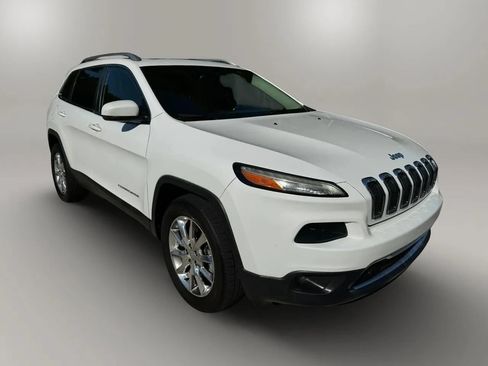 Used 2014 Jeep Cherokee Limited w/ Trailer Tow Group AWD/4WD image 6