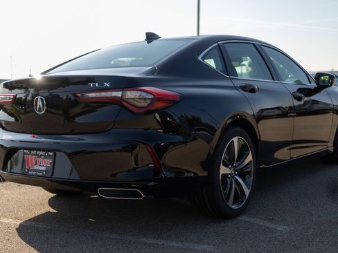 New 2025 Acura TLX w/ Technology Package image 3
