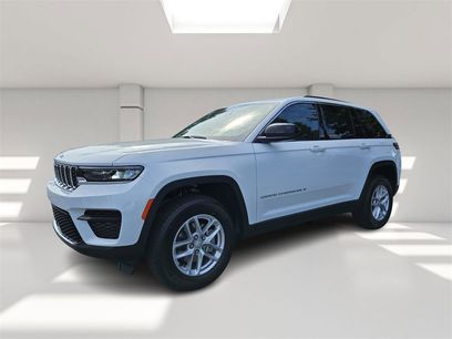 New 2024 Jeep Grand Cherokee Laredo X w/ Luxury Tech Group I