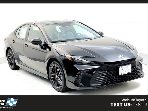 New 2026 Toyota Camry SE image 1