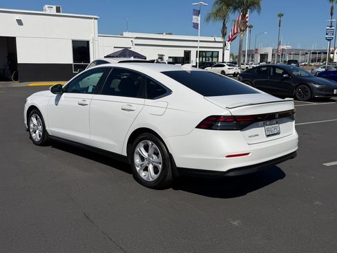 Used 2025 Honda Accord LX image 8