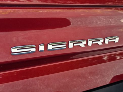 Used 2023 GMC Sierra 1500 SLT w/ SLT Premium Plus Package RWD image 14