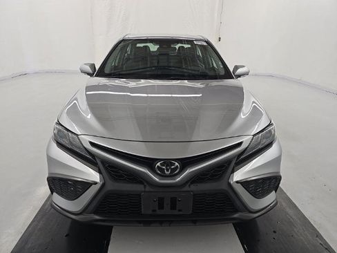 Used 2023 Toyota Camry SE w/ Cold Weather Package FWD image 2