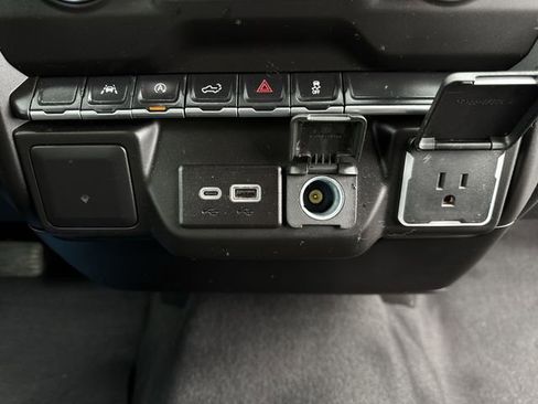 Used 2024 GMC Sierra 1500 Pro w/ Graphite Edition AWD/4WD image 34