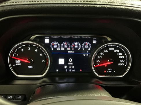 Used 2020 Chevrolet Silverado 1500 High Country w/ Technology Package AWD/4WD image 18