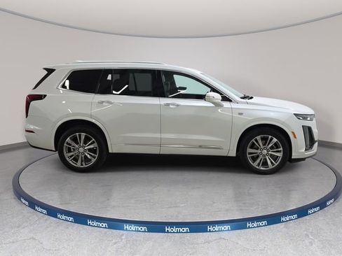 Certified 2023 Cadillac XT6 Premium Luxury AWD/4WD image 4