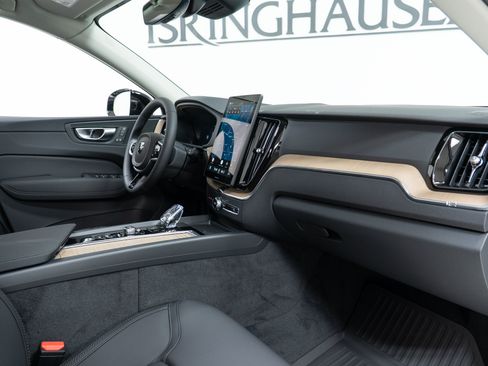 New 2026 Volvo XC60 B5 Plus w/ Climate Package AWD/4WD image 21
