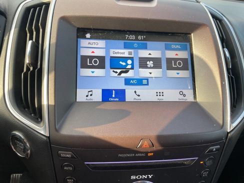 Used 2017 Ford Edge Titanium FWD image 63