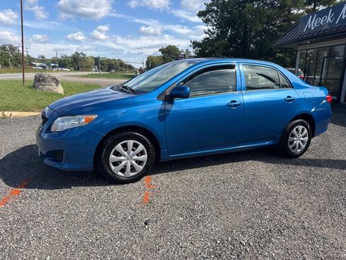 Used 2010 Toyota Corolla LE image 13
