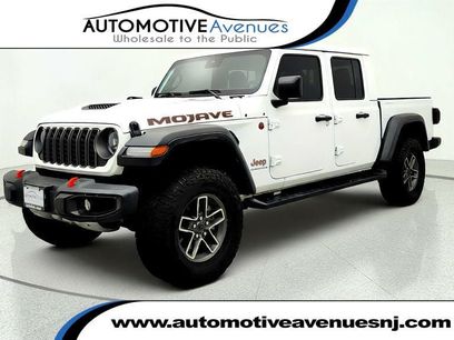 Used 2025 Jeep Gladiator Mojave w/ Convenience Group