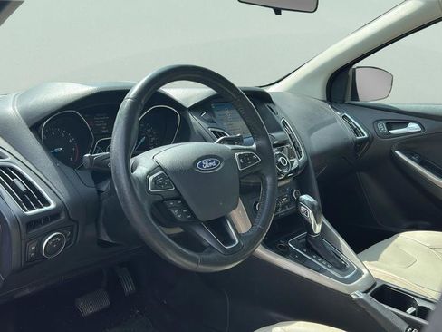 Used 2018 Ford Focus Titanium FWD image 11