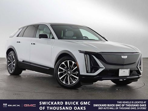 New 2026 Cadillac Lyriq Sport image 1