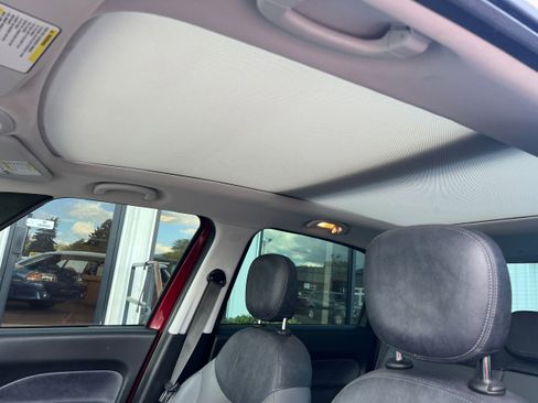 Used 2014 FIAT 500L Lounge w/ Mutually Exclusive Package image 11