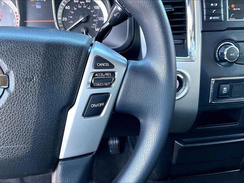 Used 2019 Nissan Titan SV image 26