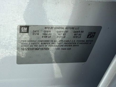 Used 2016 Chevrolet Malibu LT FWD image 23