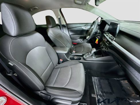 Certified 2023 Kia Forte LXS FWD image 25