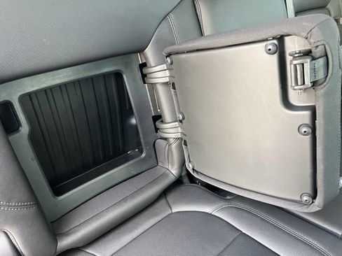 Used 2022 GMC Sierra 1500 SLT w/ SLT Premium Plus Package image 50