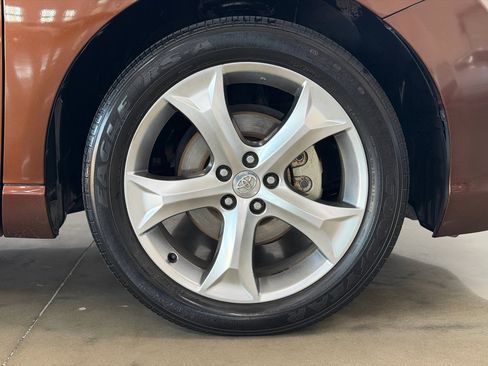 Used 2011 Toyota Venza image 10