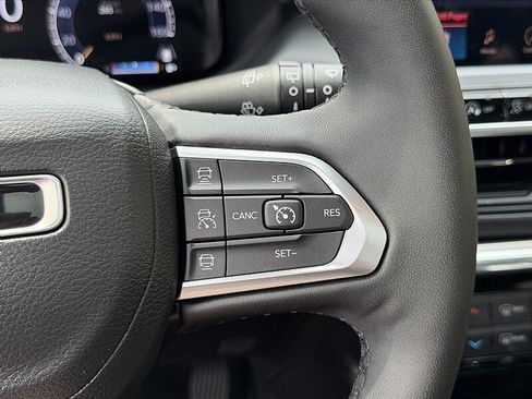 Used 2023 Jeep Compass High Altitude AWD/4WD image 16