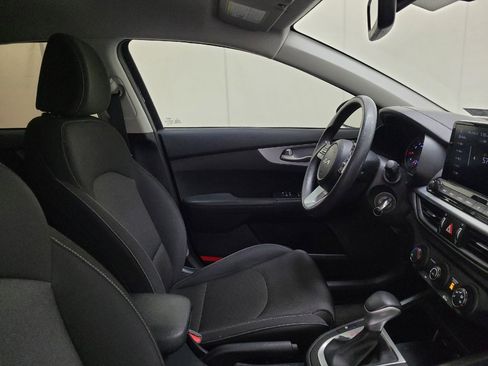 Used 2022 Kia Forte LXS image 21