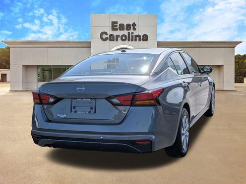 Used 2025 Nissan Altima 2.5 S FWD image 3