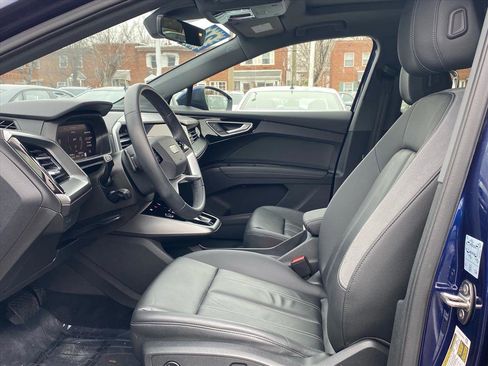 Used 2024 Audi Q4 e-tron Premium Plus w/ Premium Plus image 10