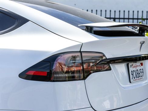 Used 2022 Tesla Model X AWD/4WD image 7